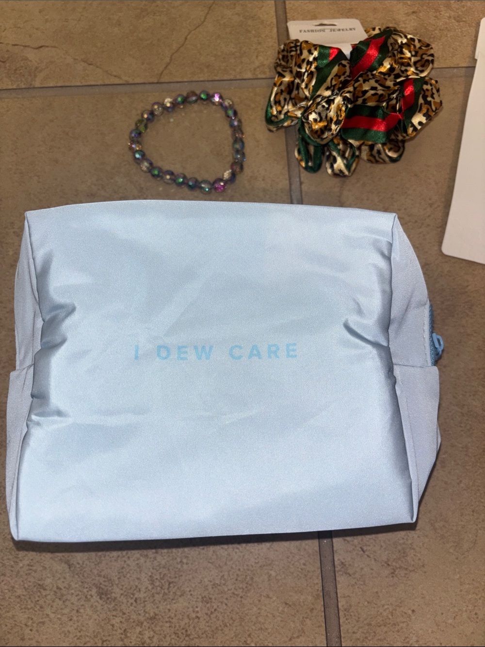 Bundle DEW CARE Cosmetic Bag  bracelet 2 scrunchies necklace and earrings - Picture 2 of 6